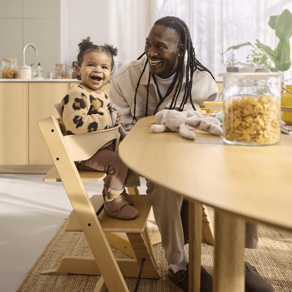 STOKKE® Tripp Trapp® Hochstuhl Buche weiß inkl. Baby Set V2 weiß Black Friday Preise