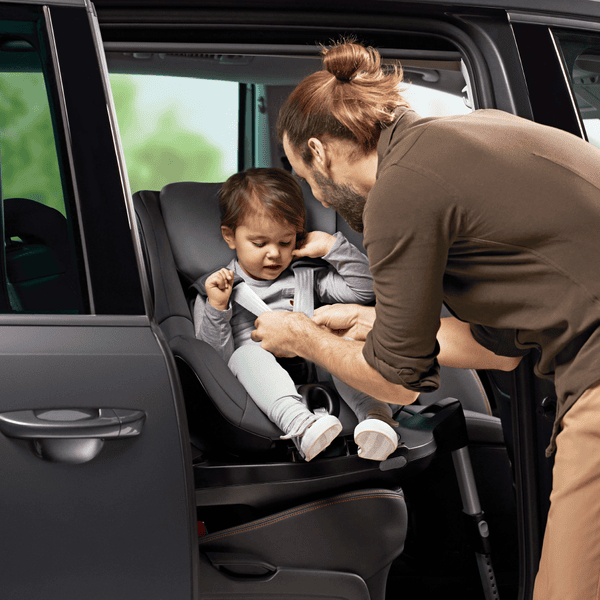 Britax Römer Kindersitz Dualfix 3 i-Size Fossil Grey inklusive Flex Base iSENSE zollfrei