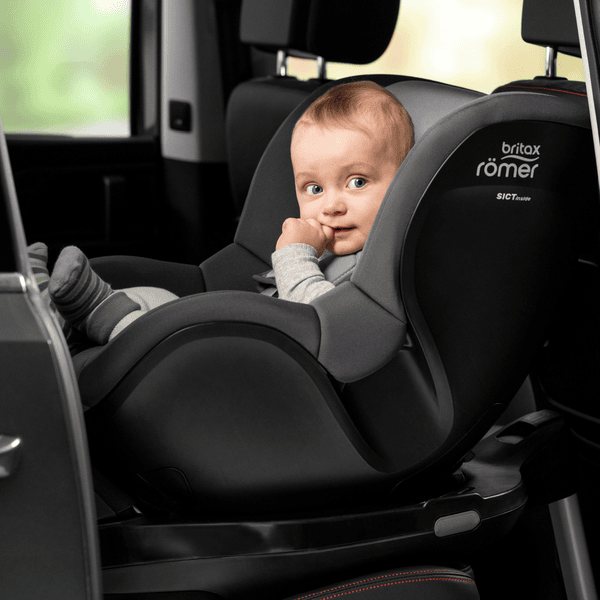 Britax Römer Kindersitz Dualfix 3 i-Size Midnight Grey inklusive Flex Base iSENSE 50% Rabatt für begrenzte Zeit