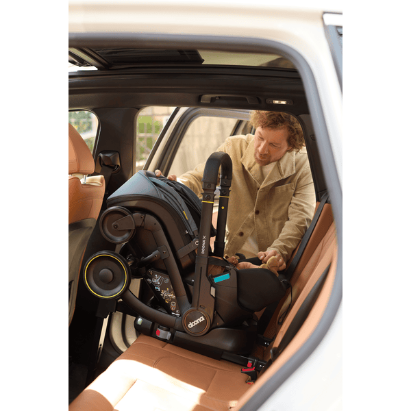 Doona X Isofix Basisstation Schwarz Kauf eins, bekomm eins gratis