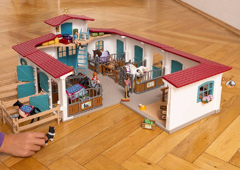 Schleich Sattelkammer Verkauf
